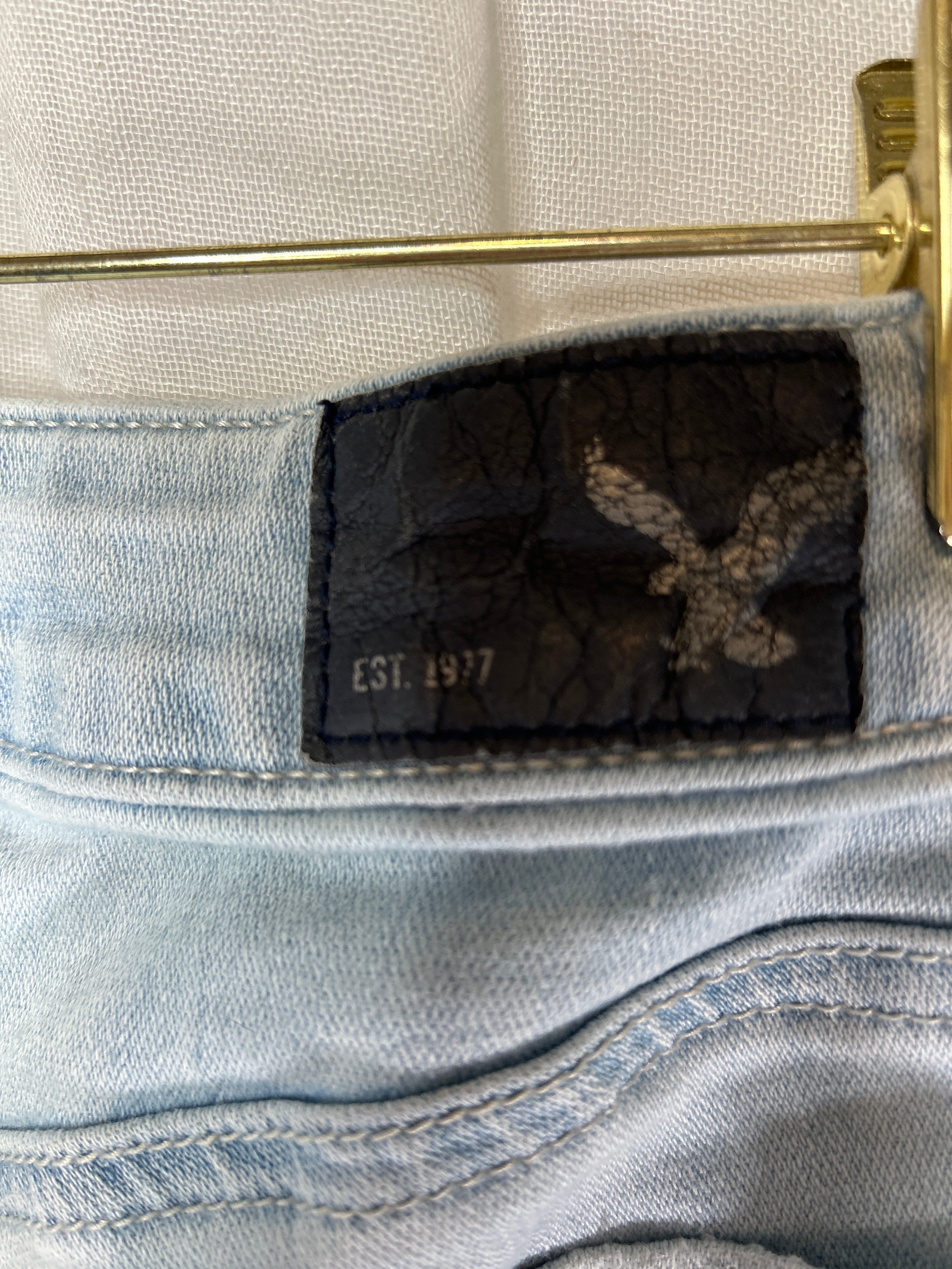 American Eagle- Super Stretch Skinny Jeans Sz 0